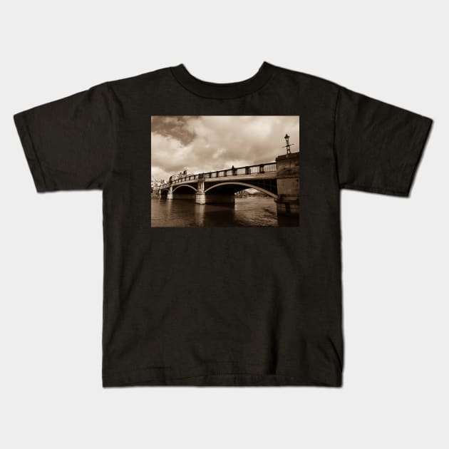 Bridge on river Thames in Windsor, UK Kids T-Shirt by fantastic-designs